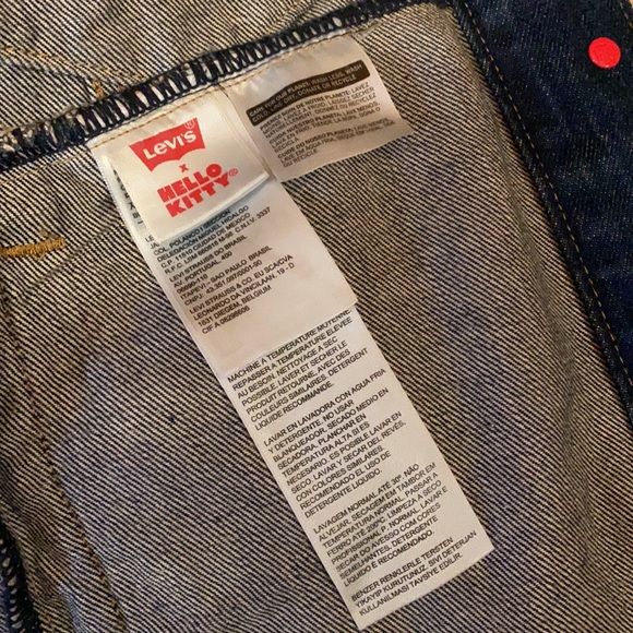 Levi’s Hello Kitty Denim Trucker Jean Jacket L - Picture 8 of 10